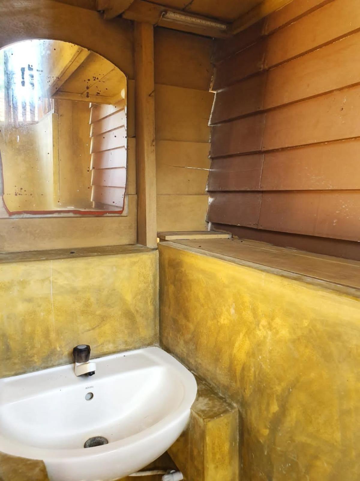 Light House Beach Hut Komari Exterior foto